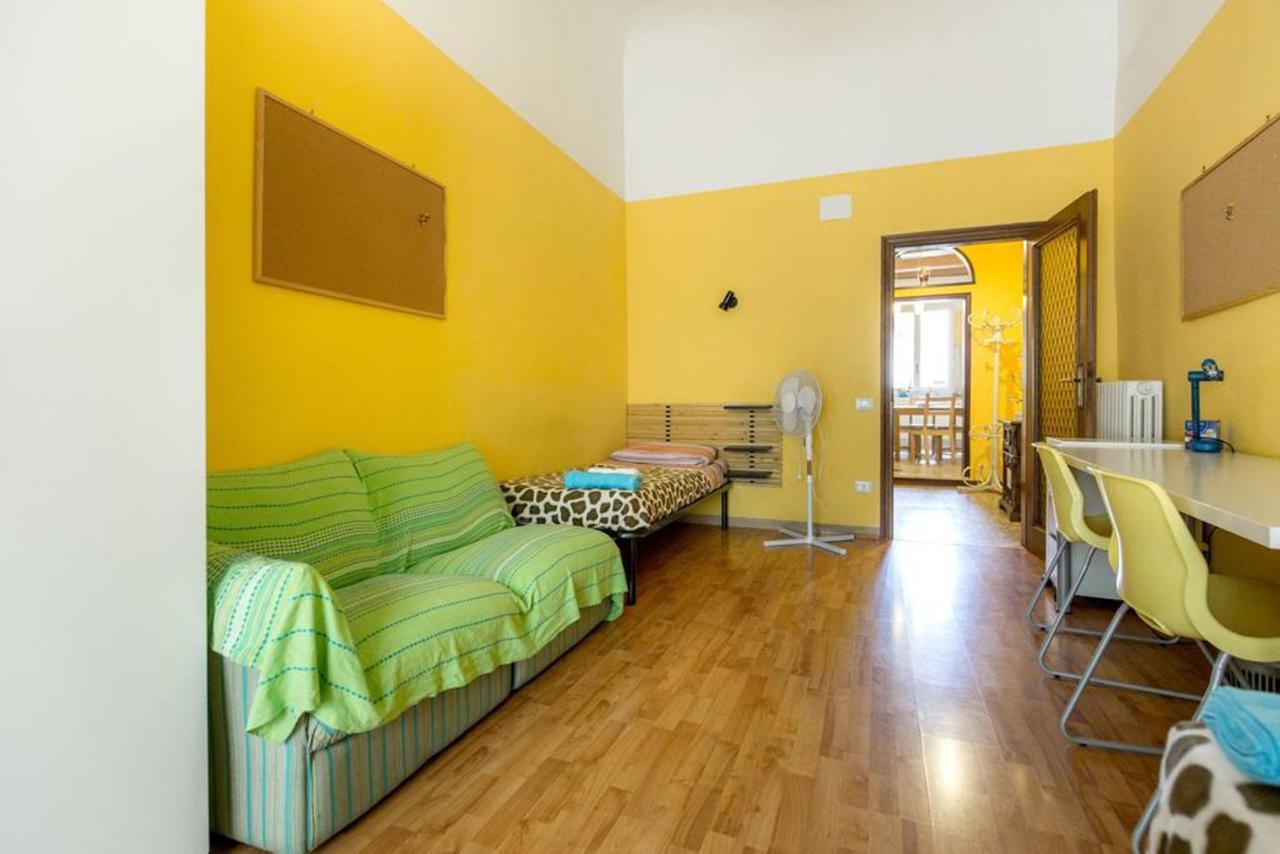 Sant'Antonino Apartments Florens Rum bild